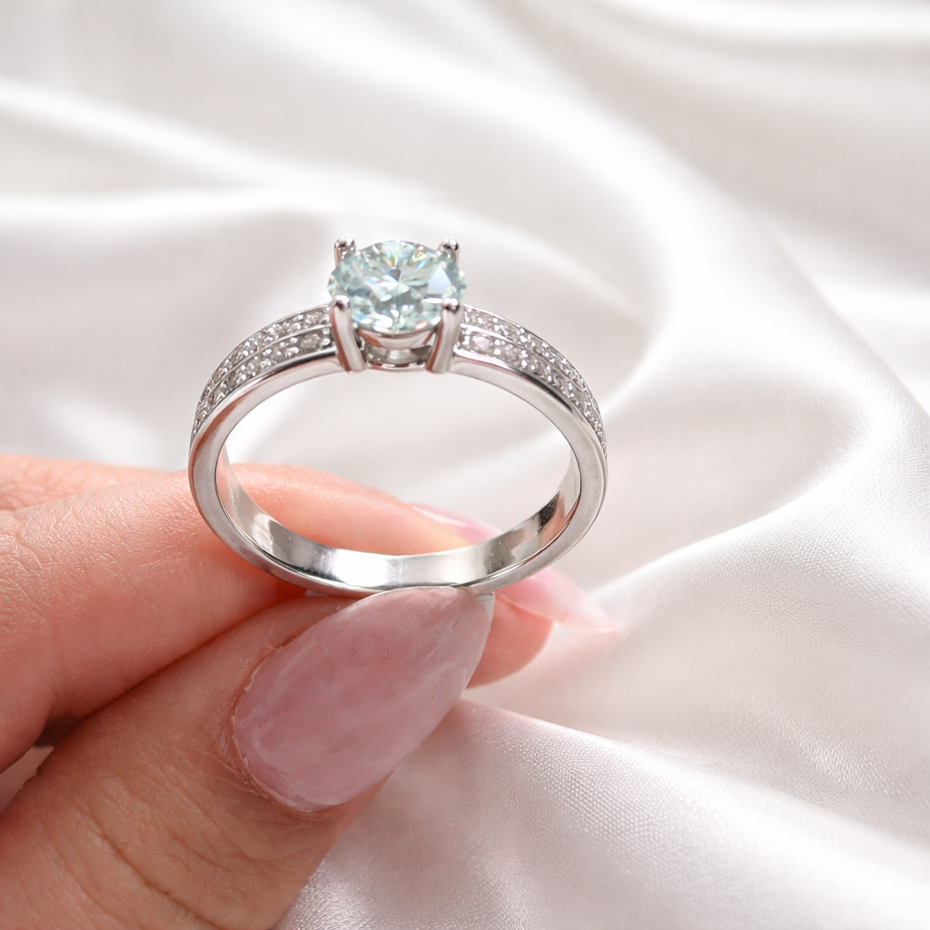 Moissanite two row