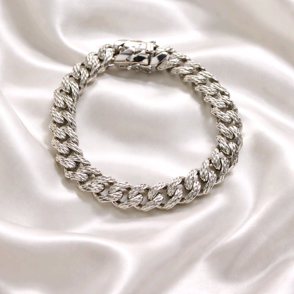 Rhodium Plated 925 Sterling Silver Lightweight Diamond Cut Miami Cuban 10.5mm Hollow Bracelet.