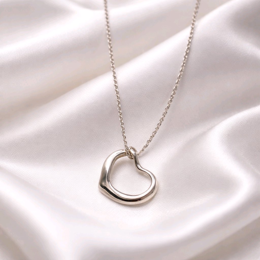 Elsa Necklace