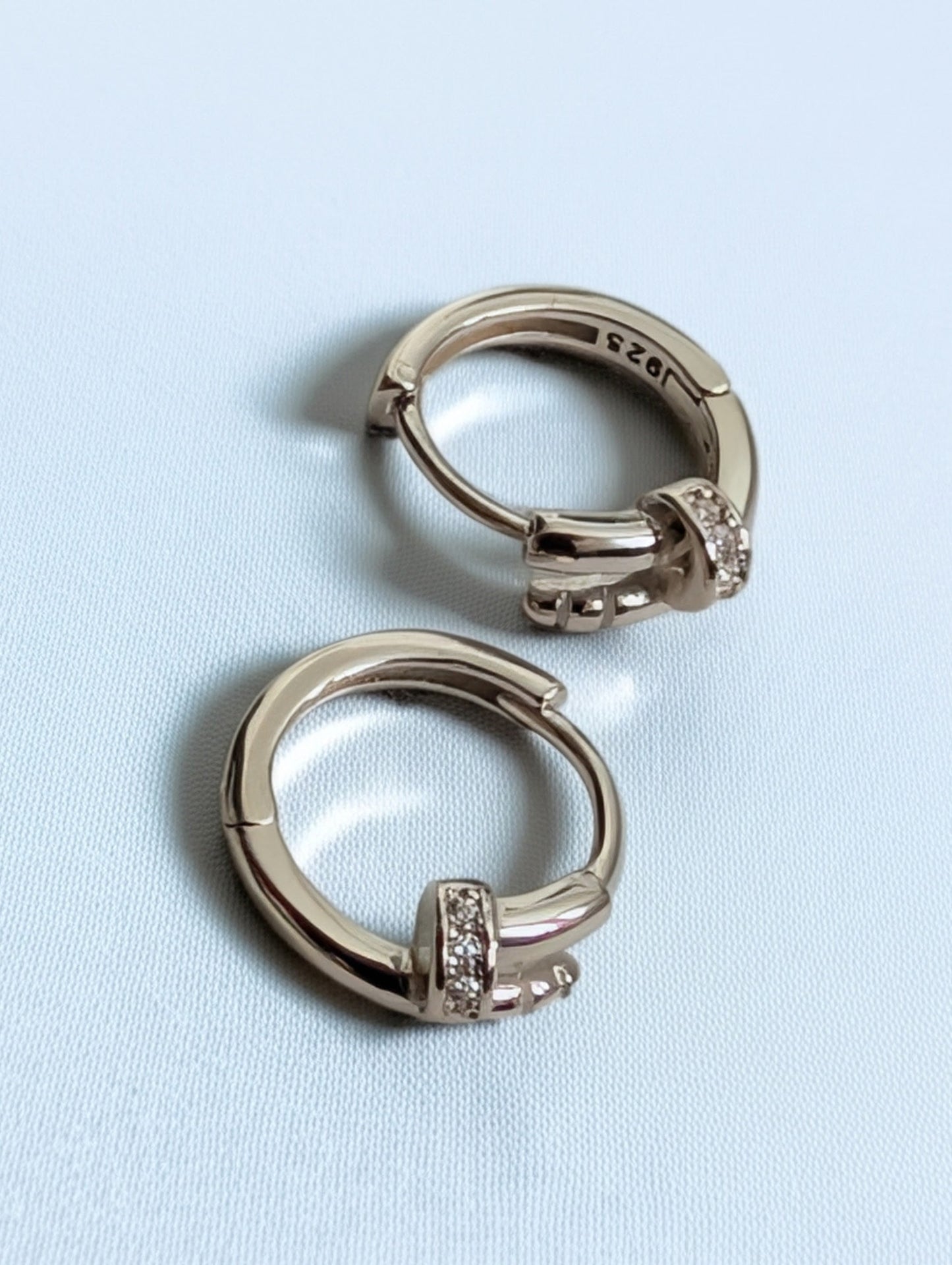 Juste Un Clou Small Hoop Earrings